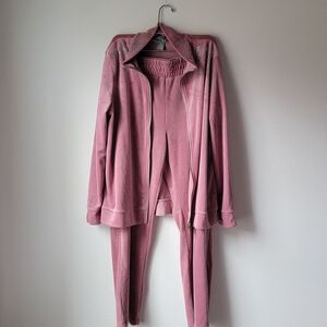 Lark+Grey Women's Pink Velour Pantsuit Size L.